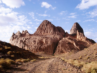 Dirt road mountain blue sky - cloud above free wallpaper