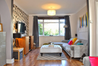 Living room couch cozy interior 14 - a rug free wallpaper