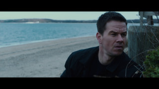 Man surprised fence ocean beach - look free wallpaper