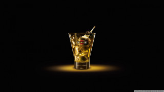 Ice tea glass straw black - a straw free wallpaper