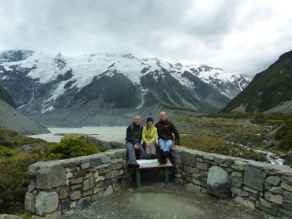 Mountain lake scenery ecological art - three person free wallpaper