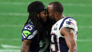 Football players kissing stadium green - clear eye free wallpaper