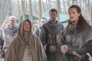 Medieval men forest costumes tents - medieval costume free wallpaper