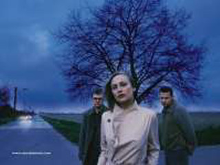 Woman tree men road nighttime - gothic free wallpaper for desktop