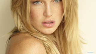 Woman blonde hair blue eyes 17 - freckle free wallpaper