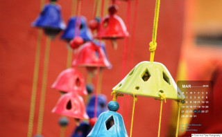 Calendar bells hanging front page - a calendar free wallpaper for desktop