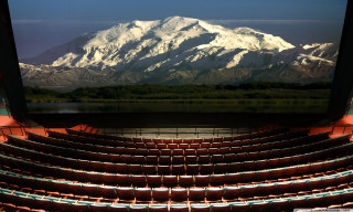 Mountain view theatre seats background - arthur sarkissian free wallpaper