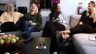 Three women couch laughing drinking - the phone free wallpaper