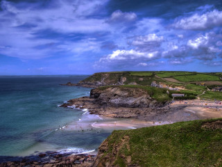 Beach people hill water background - zenith view free wallpaper