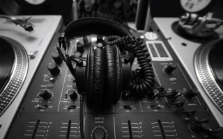 Dj mixing station headphones microphone - studio quality free wallpaper