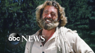 Bearded man white shirt smiling 3 - a beard free wallpaper