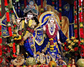 Statue woman man fruit flowers - decoration free wallpaper for desktop