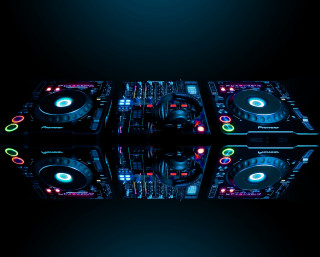 Dj set up mirror reflection - a mirror free wallpaper
