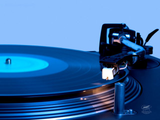 Turntable blue light handle white - analog free wallpaper