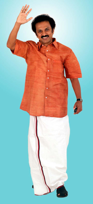 Man red shirt white pants - bholekar srihari free wallpaper for mobile