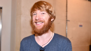 Man beard blue shirt smiling 2 - ben stahl free wallpaper