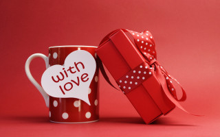 Red cup bow giftbox heart - a white heart free wallpaper