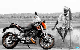 Man sitting wall motorcycle hat - a wall behind free wallpaper