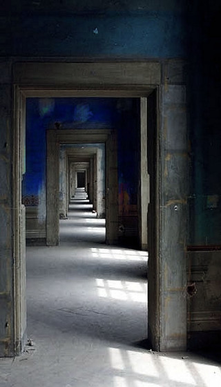 Hallway clock wall floor middle - arthouse free wallpaper for mobile