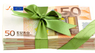 Euro bills bundle green ribbon - allaert van everdingen free wallpaper