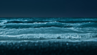 Dark blue ocean waves crashing - ocean free wallpaper for desktop