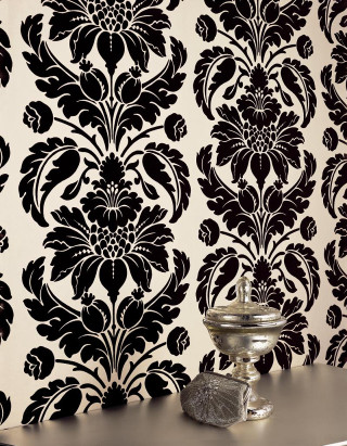 Vase table wallpaper black white - a table in front free wallpaper for mobile