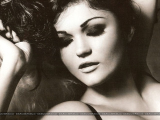 Gothic fashion black and white - a black eyeliner free wallpaper