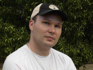 Man baseball cap bush tennis - a bush free wallpaper