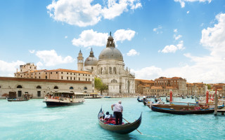 Man gondola canal venice waterway - canaletto free wallpaper