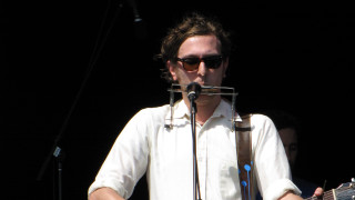 Man guitar microphone stage concert - mitchell mohrhauser free wallpaper