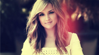 Woman longhair white shirt palm - a palm tree in the background free wallpaper