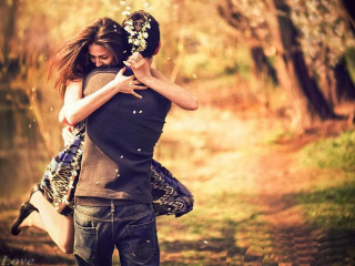 Man woman forest walking hugging - romantic free wallpaper