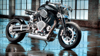 Motorcycle parked building wet floor - wet free wallpaper