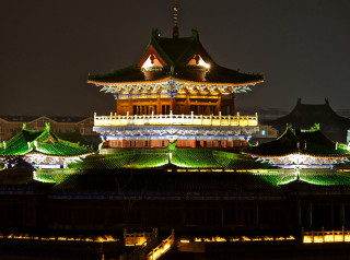 Building lights night sky background - a few building free wallpaper for desktop