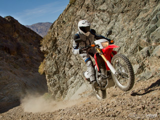 Mountain dirtbike rocky trail canyon - him free wallpaper