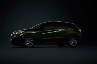 Green suv dark room black 2 - a black background behind free wallpaper for desktop