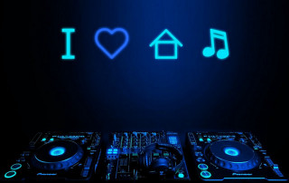 Dj set up heart i - cool free wallpaper