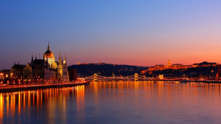 City skyline bridge castle nighttime - danube school free wallpaper