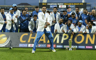 Man white suit dancing group - a white suit free wallpaper