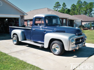 Blue truck parked house driveway - a driveway next free wallpaper