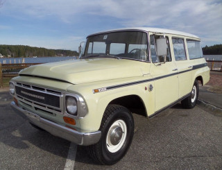 Yellow truck parking lot lake - a parking lot next free wallpaper