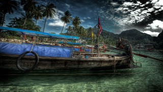 Boat docked cloudy sky mountain - great composition free wallpaper