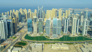 Cityscape river bridge tower skyline - center area free wallpaper