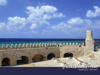 Stonewall ocean pier people beach - a stone wall free wallpaper