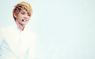 Man headset smiling white shirt - chen jiru free wallpaper