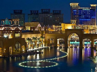 City river bridge night lights - the building and water free wallpaper