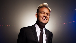 Man smiling suit tie blue - him free wallpaper