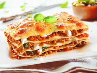 Lasagna meat cheese sauce plate - bouchta el hayani free wallpaper for desktop