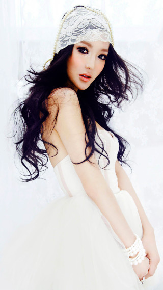 Chen lu white dress gothic - a white hat free wallpaper for mobile