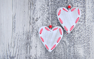 Two hearts hanging string wooden - wooden free wallpaper